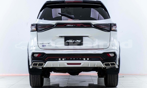 Buy Used Isuzu MU-X White Car in Bangkok in Bangkok Buy Used Isuzu MU-X White Car in Bangkok in Bangkok