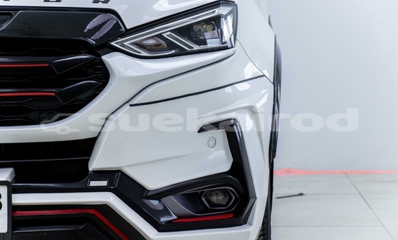 Buy Used Isuzu MU-X White Car in Bangkok in Bangkok Buy Used Isuzu MU-X White Car in Bangkok in Bangkok